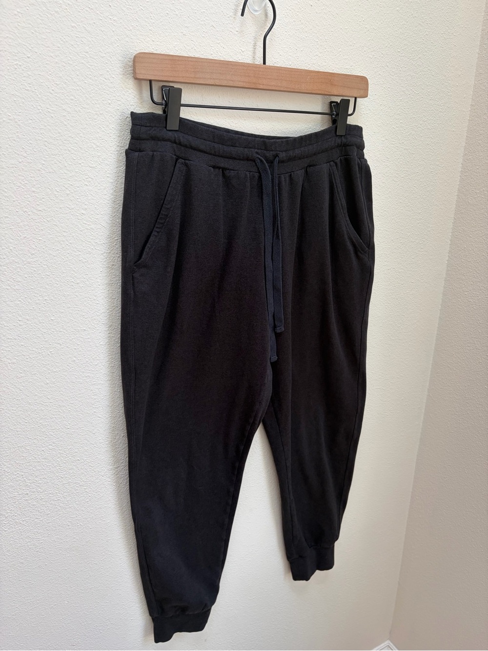 Zella Jogger Pants Drawstring Tapered Cropped Athletic Gray Black Size Medium - Picture 3 of 6